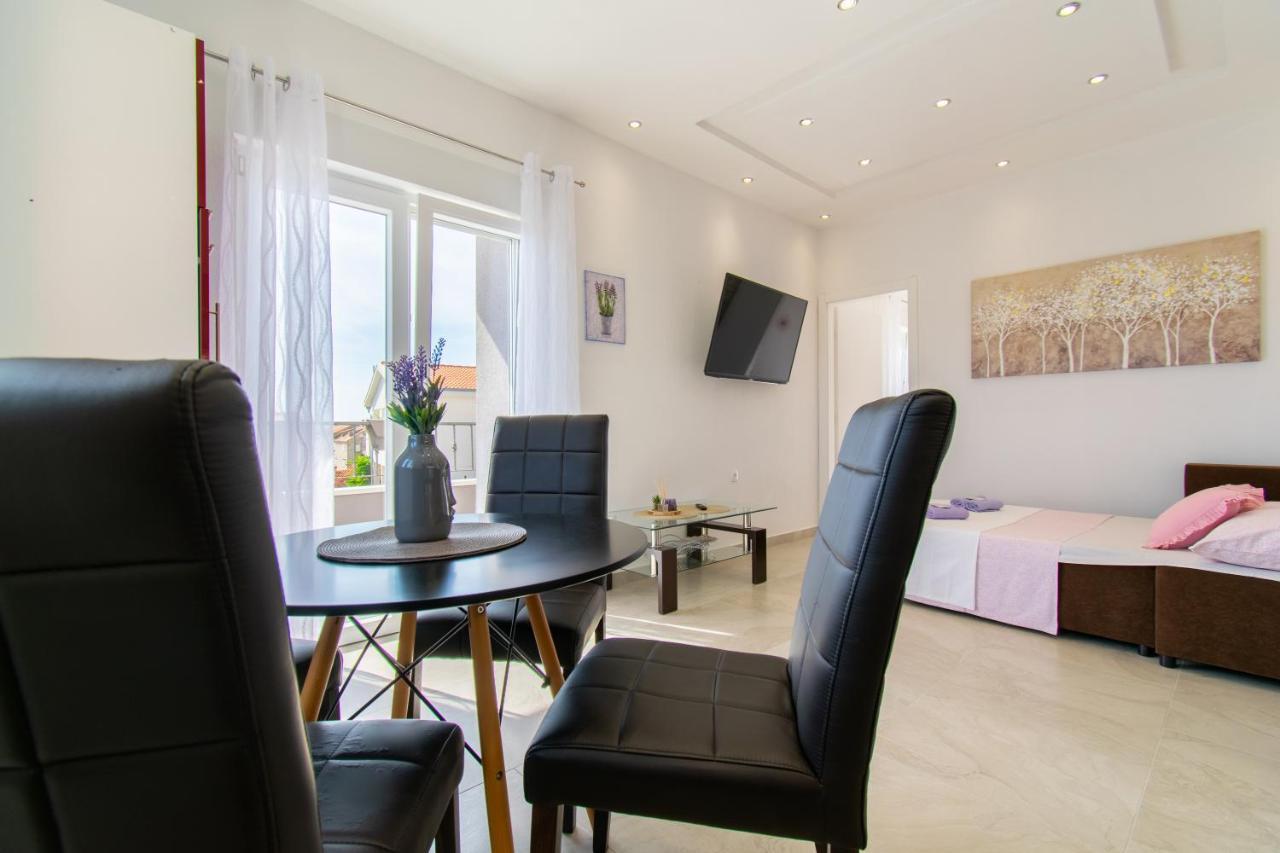 Apartmani Lavanda Centar Makarska Esterno foto